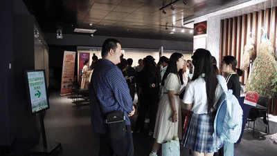 许多政党的准确努力和伙伴关系 - 提升高质量和