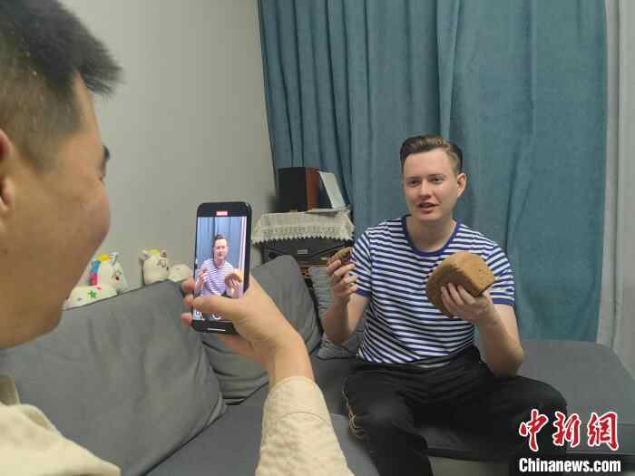 俄罗斯的年轻人在吉林（Jilin）开展业务，并已成