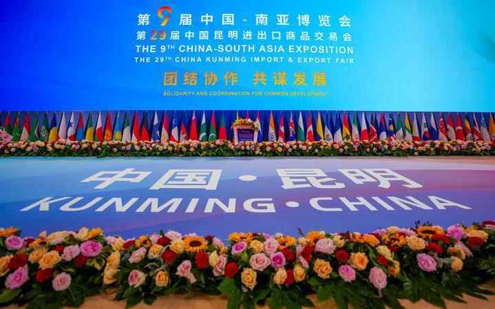 特别报告｜“ Friends Circle”，“ Accelerator”，“