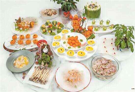 荔枝的N种“暴风吃法”！老广的时令盛宴藏不住了