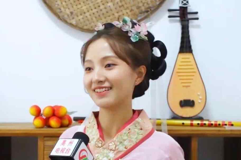 “岭南山海经”微短剧IP首作《荔仙千年宴》在高州滩底杀青