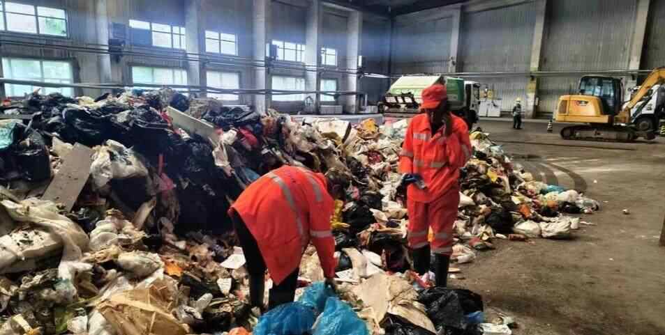 收到投诉并“持有”更多