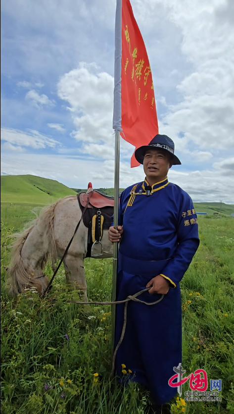 北新疆红色红色的石榴花朵盛开·种子与家庭和民