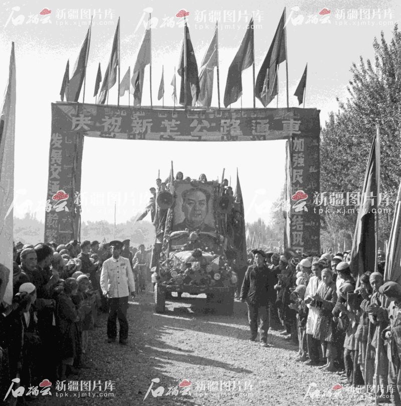 Xinjiang相册⑩丨通往世界屋顶的天空路