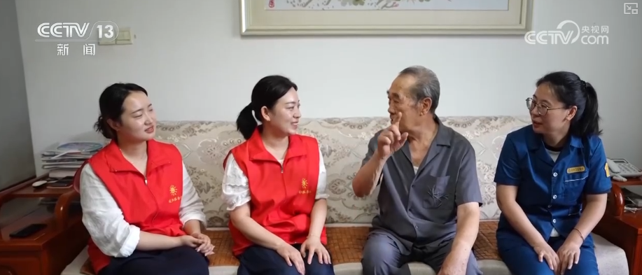 “定制的”服务应对高温“社区网格 +志愿者服务