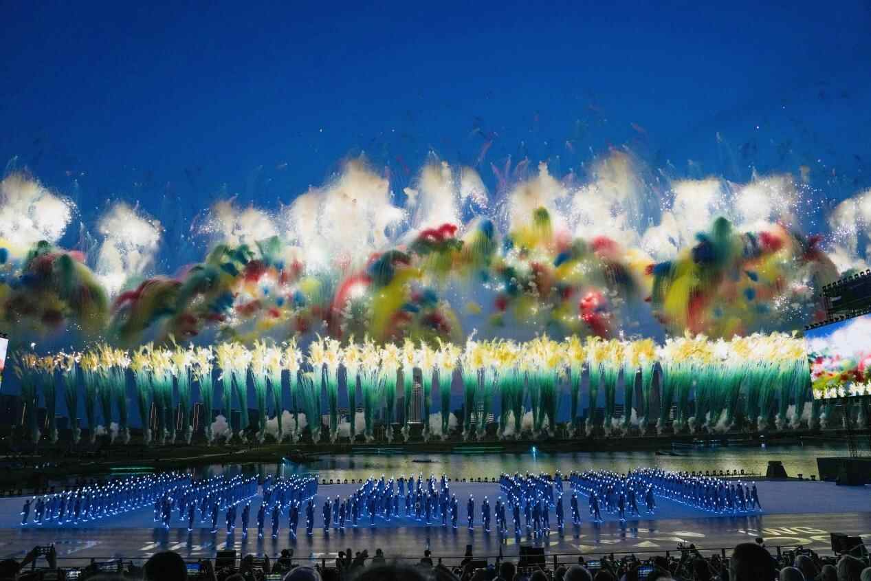 成都世界运动会开放！显示中国现代化