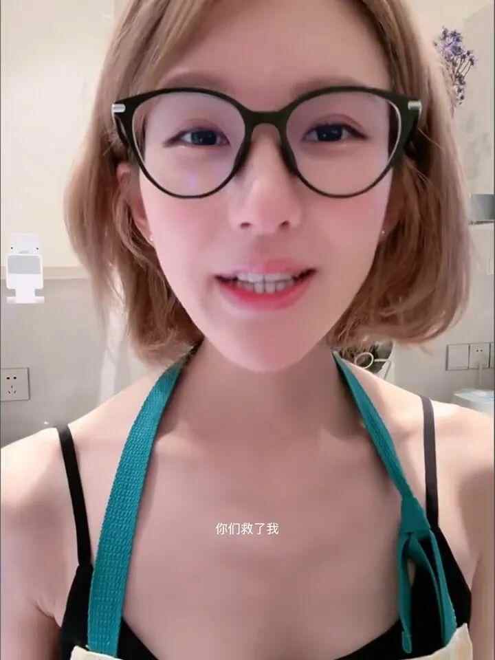 Zhao Lusi忘了在现场广播中杀死气体，网民提醒：