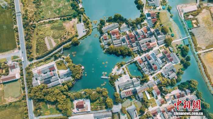 “两座山”的概念已有20年：数百万年轻人去了