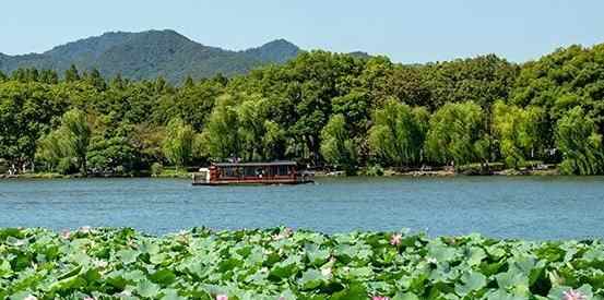  浙江杭州：西湖景区迎客来