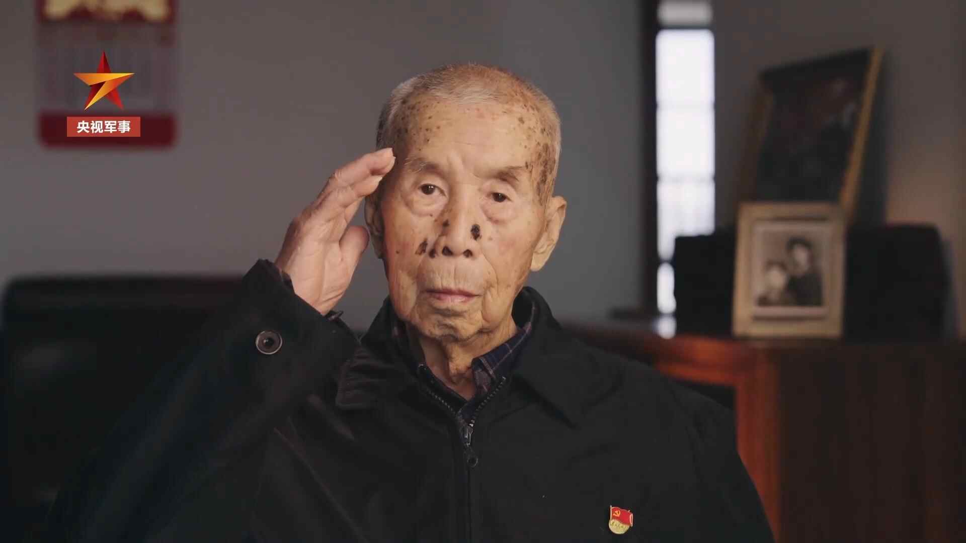 8名日本士兵被追回。这位经验丰富的百年纪念说