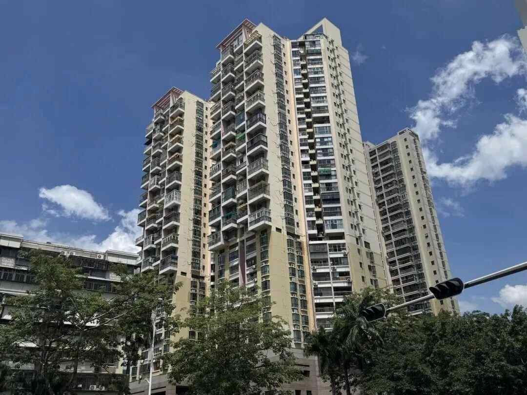 深圳社区中有隐藏的豪华建筑,“一个问题和三