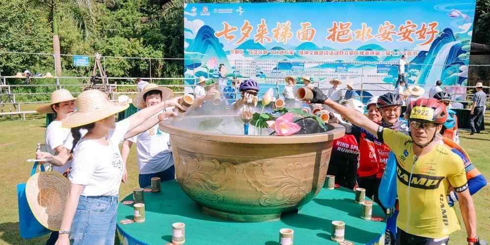 浪漫广州·缘定七夕 | 珠水映鹊桥，花城共良宵