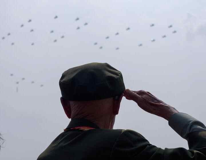 在镜子里看中国|肉体和鲜血的长城永远不会退缩