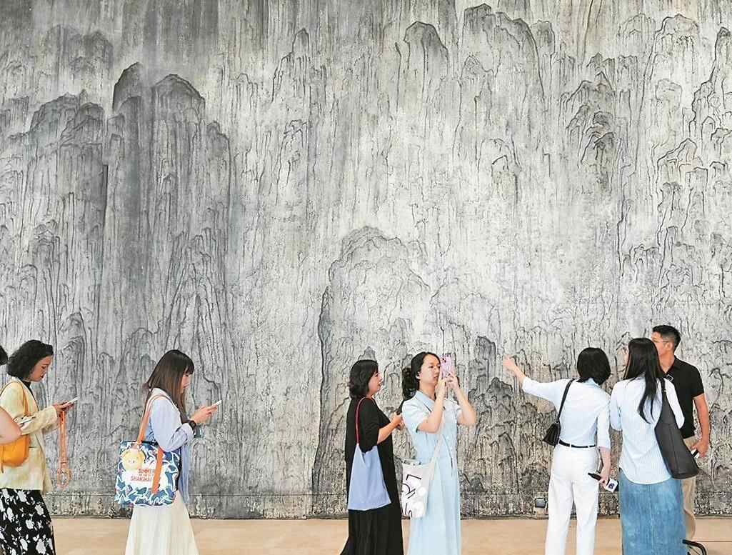 沪粤媒体团提前探营 “文化周”的名剧名角名场面