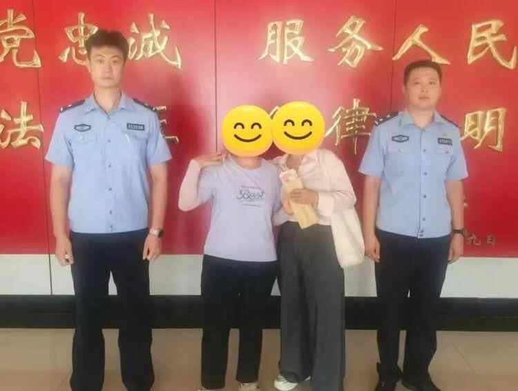 太鲁ck的是，一个女人把数千人用现金扔给垃圾！