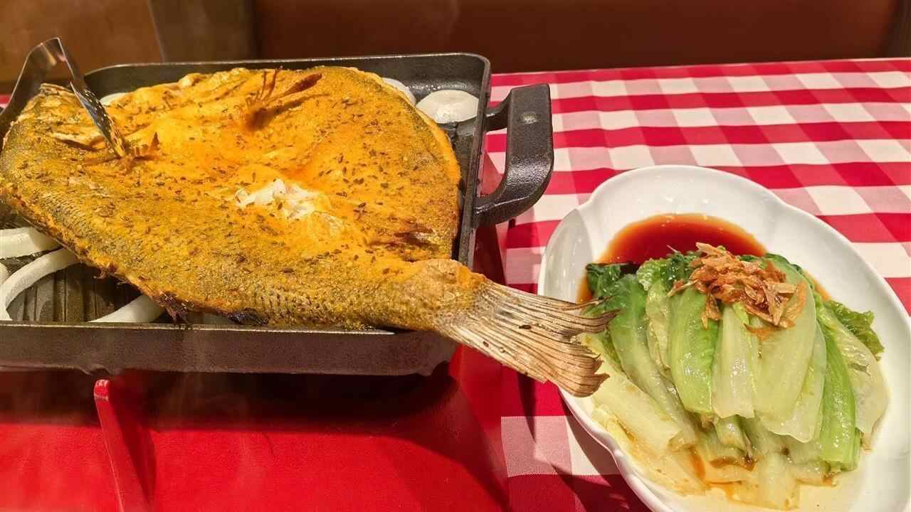 西贝致信自证反遭群嘲！公布13道菜标准流程，引发“中央厨房”新争议丨鱼眼·追问