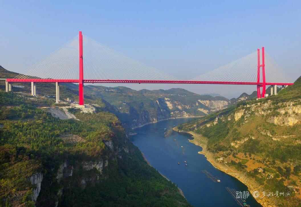 在桥上看到中国|小Qiao正在寻找圭村的“桥梁”，