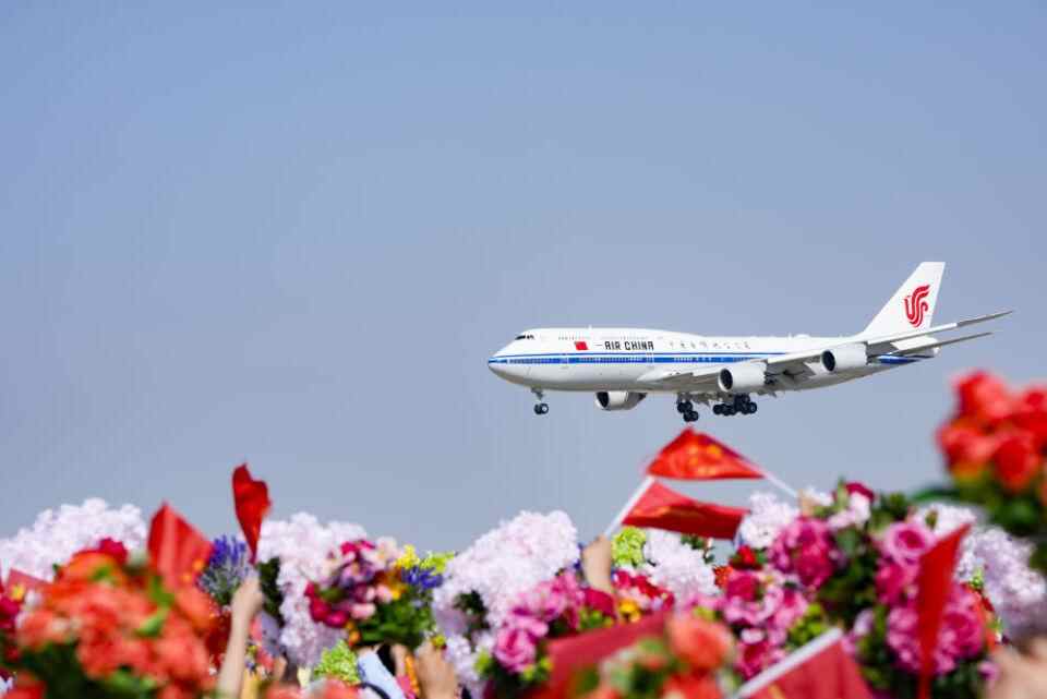 “为新的新疆建立更好的明天”  - 纪录片秘书长