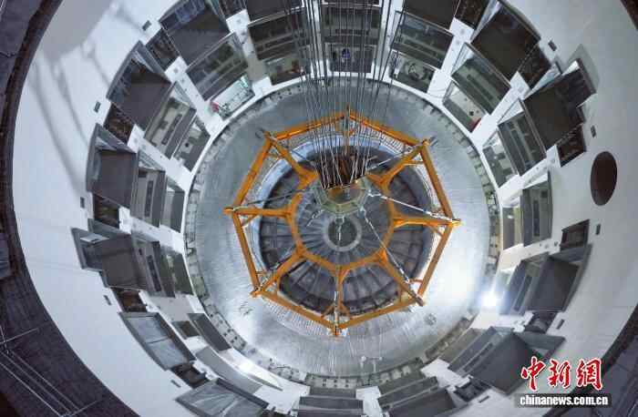 紧凑型融合能量实验设备的第一个主要紧凑型已