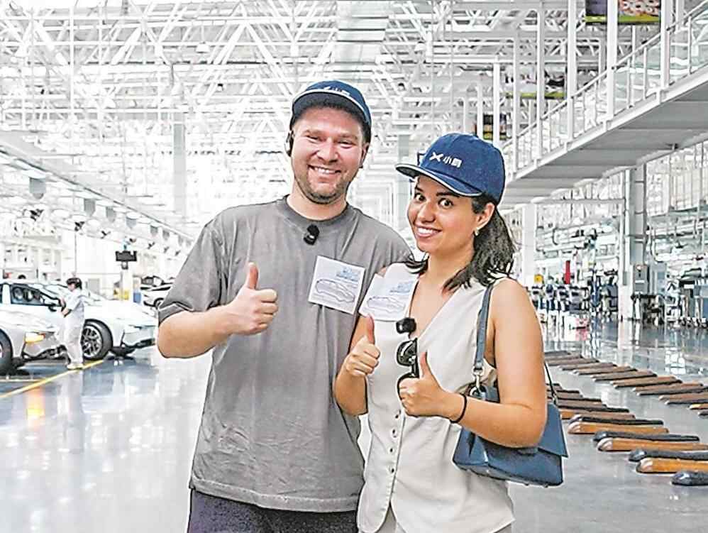 欧洲采购商走进小鹏汽车智造基地：未来汽车的答案