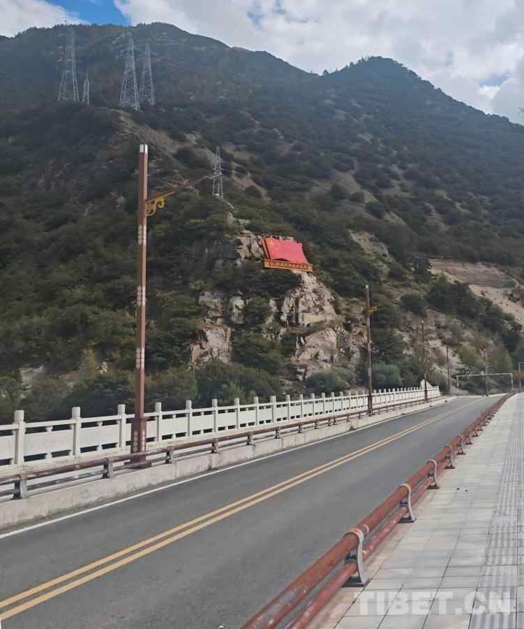 巴河大桥：川藏公路上的精神坐标