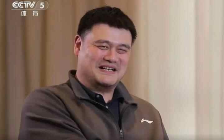 姚明卸任中国篮协主席_姚明谈近期状态:“吃饭、睡觉、打魔兽”_姚明近期生活状态