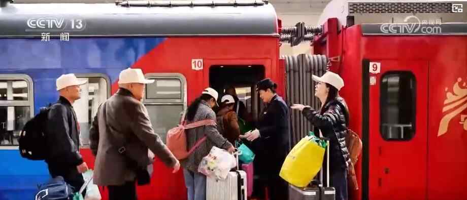秋季文旅消费热情高涨：跨省银发专列旅游与城