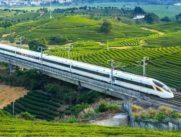 大国五年丨中国速度，重新定义“距离”