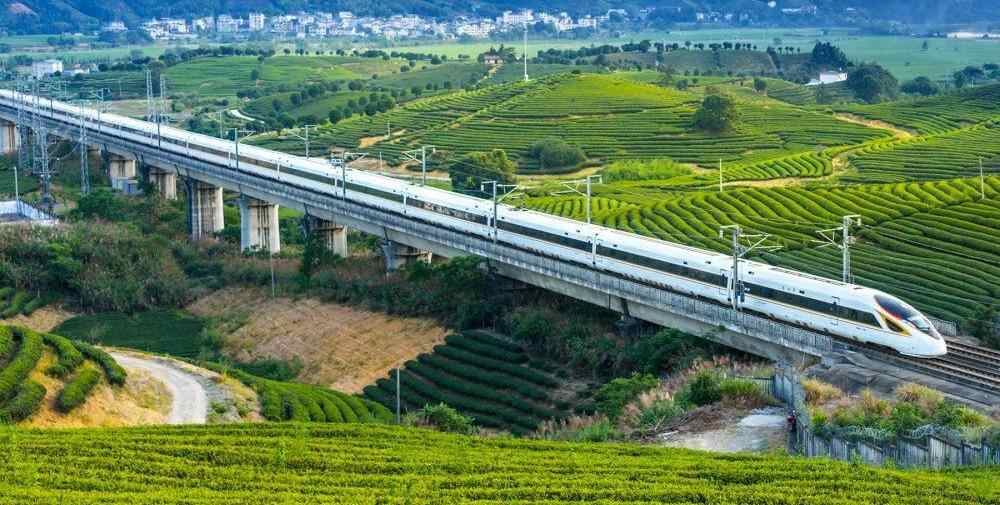  大国五年丨中国速度，重新定义“距离”