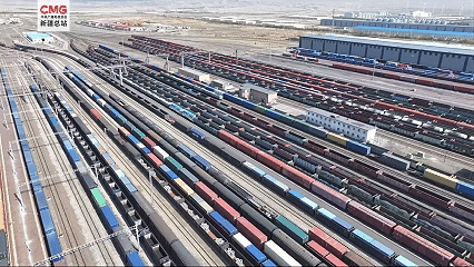 新疆阿拉斯口：钢材产量、进出口量创历史新高