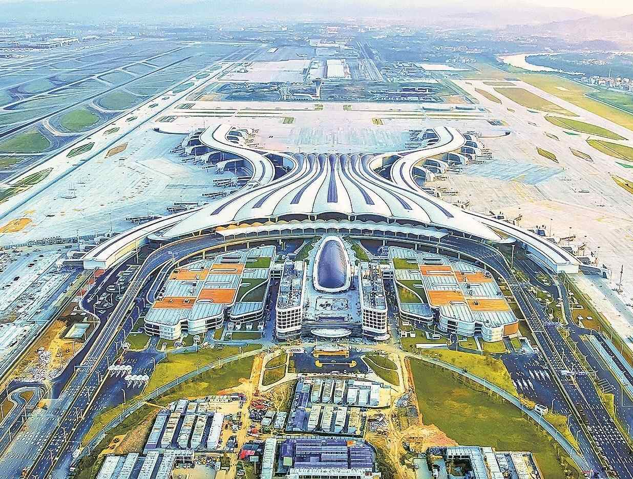 白云机场迈入超大型枢纽时代 创造多项“全国首个”