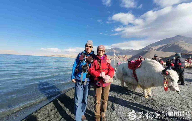 台湾游客爱上新疆“过完春节就回台湾”