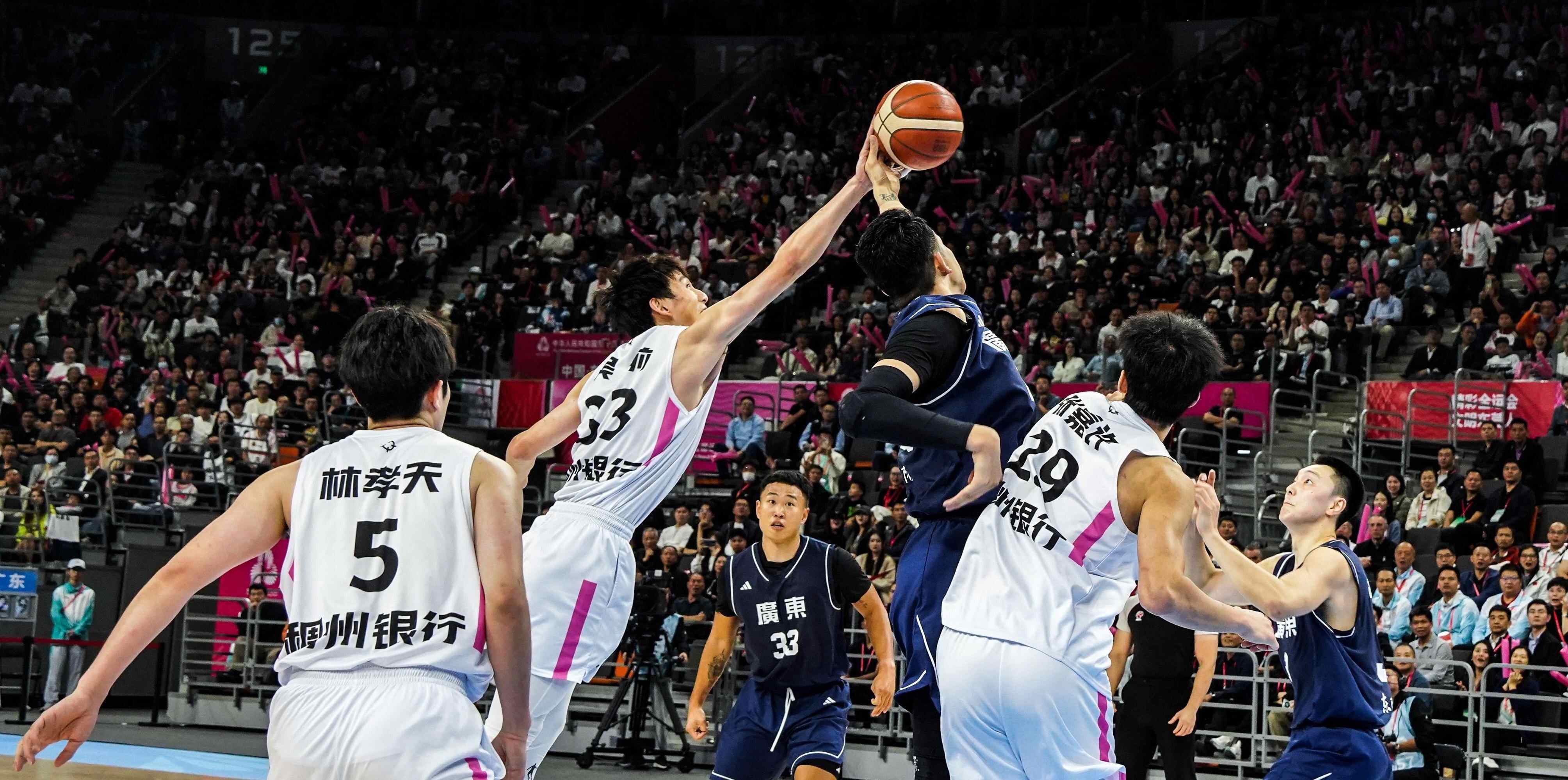 广东队主场登顶！时隔12年再夺全运会男篮成年组冠军