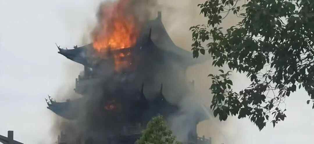 永庆寺失火。是南朝480座寺庙之一。只有部分水