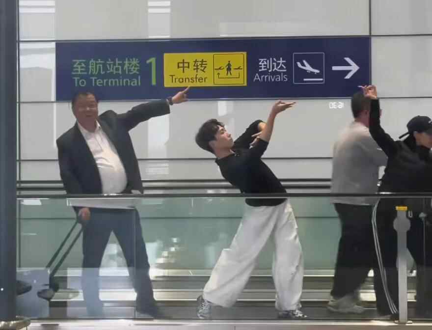 “叔叔不懂，但他会”开始流行。我的回应：我