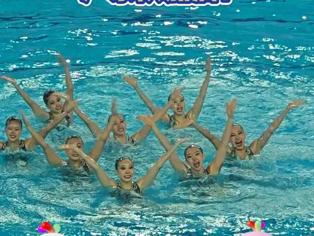 粤语歌《红日》唱响全运会花样游泳赛场,引发全场合唱!