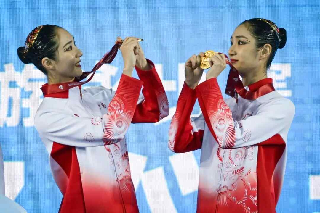 广东花巡“姐妹花”王六一、王千一夺得