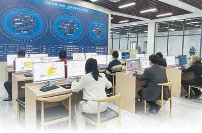 边境居民贸易蓬勃发展，经济活动蓬勃发展