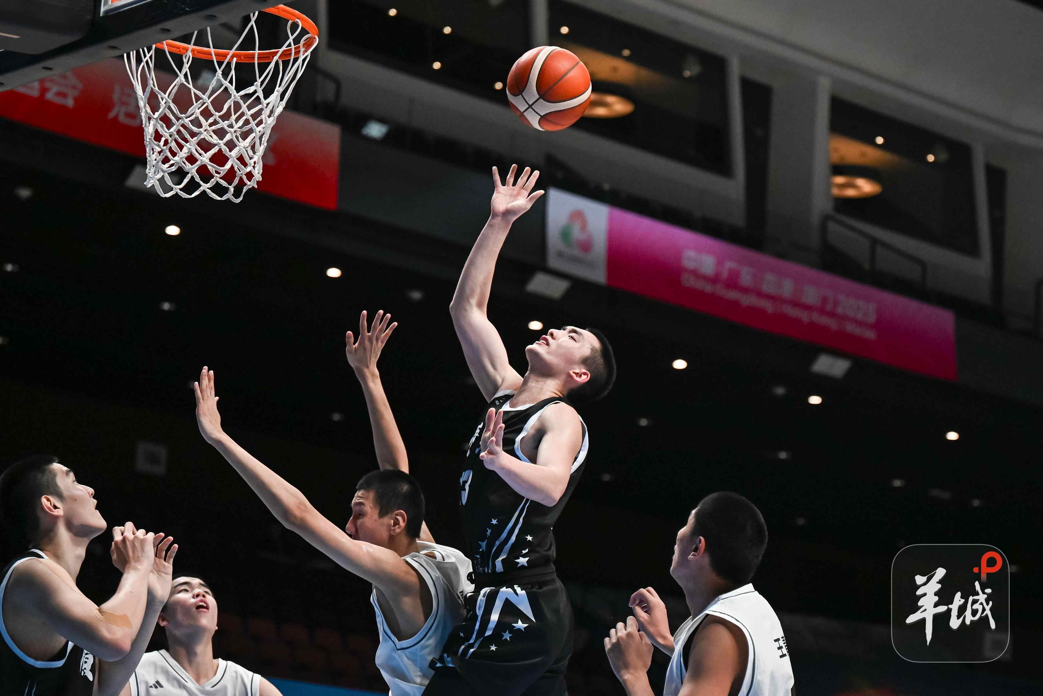 NBA职业联赛中文官网__实时赛程比分+球队资讯刮起青春风暴！广东U18男篮晋级全运会决赛