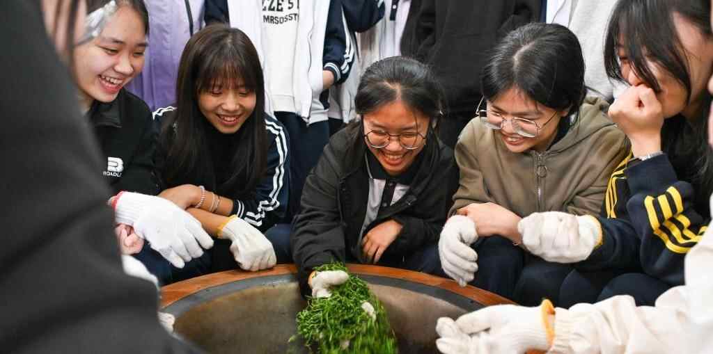  海南白沙：“三棵树”共绘热带特色产业振兴图