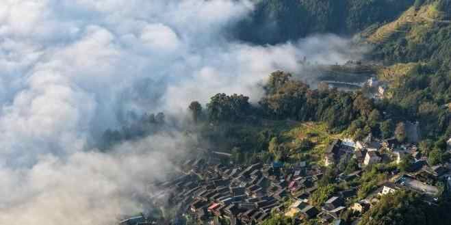  贵州榕江：云端苗寨美如画