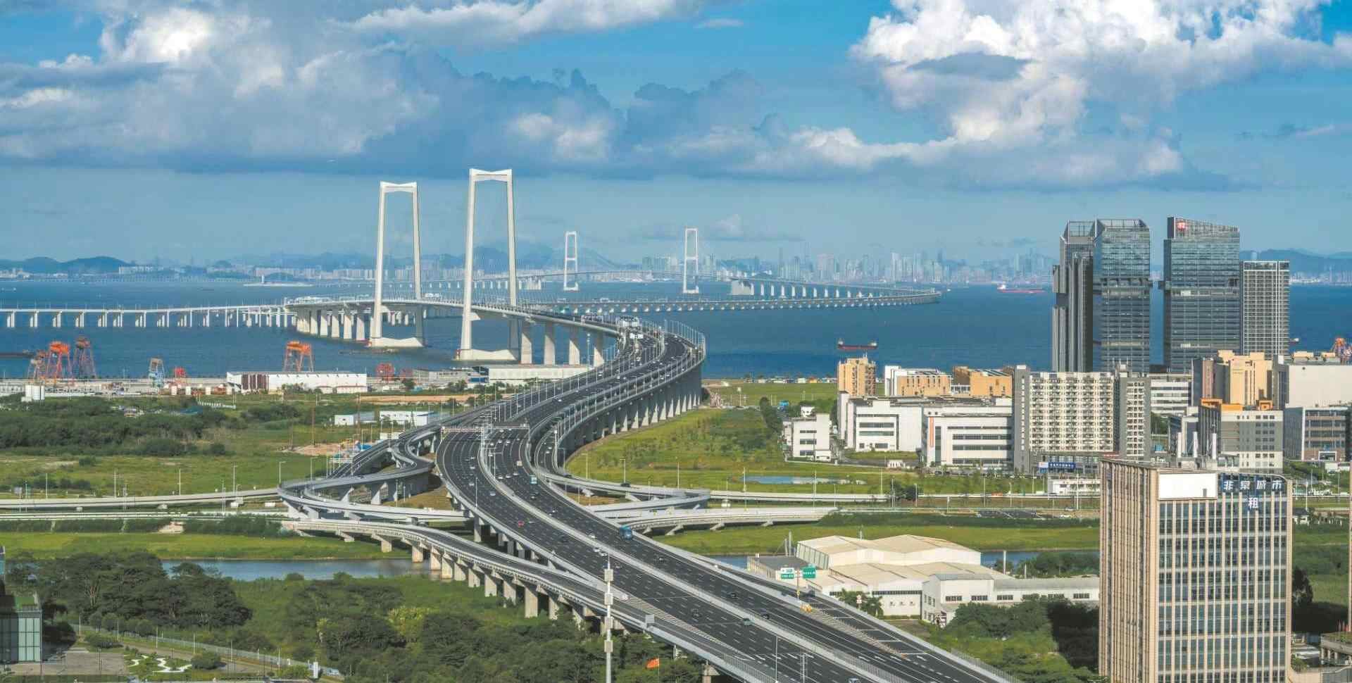 锚定“十五五”8大经济向新“粤”升大有可为