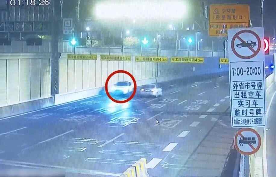 醉汉高速路上逆行17公里，隧道时速达到72公里：