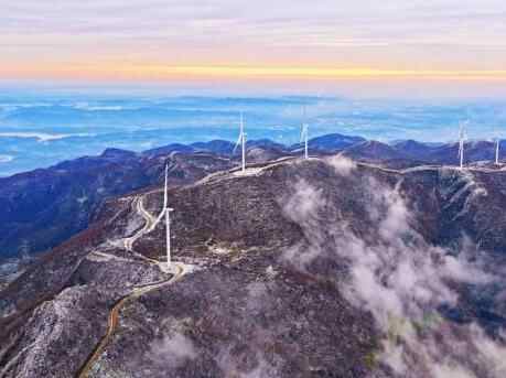  湖北宜昌：美丽农村路“串”起幸福景