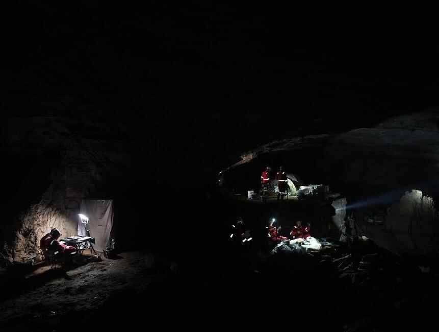 我国首次航天员洞穴训练圆满完成