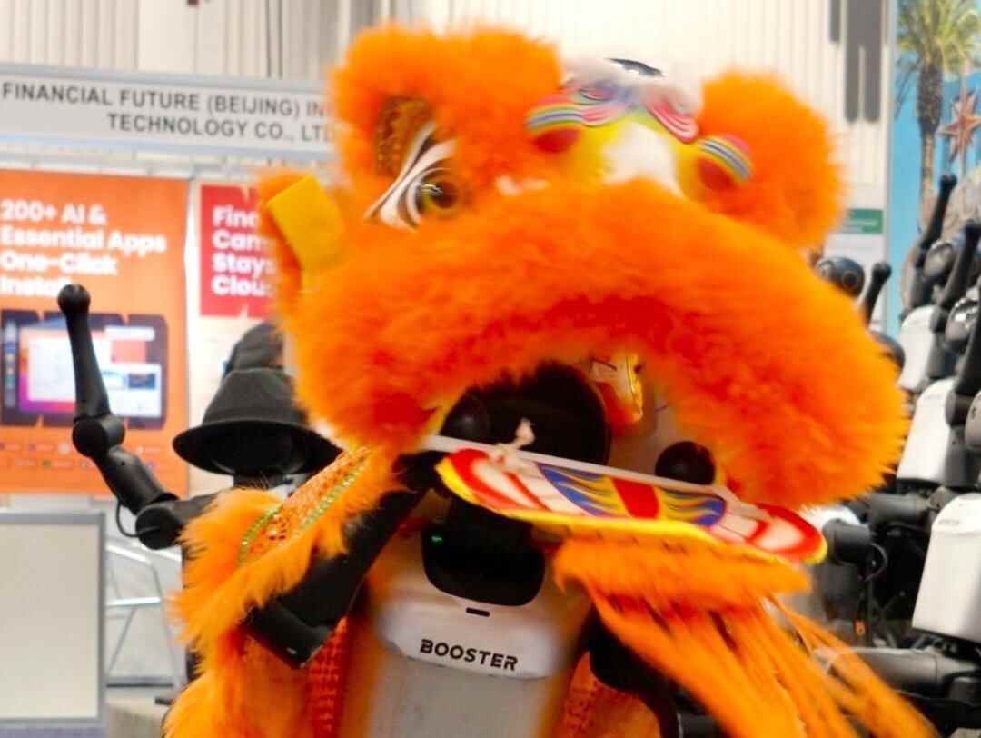  会舞狮还能跳齐舞！中国机器人成CES焦点，加速进化Booster K1现场售出数十台