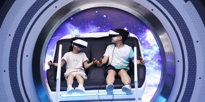  江西省科技馆暑期科普盛宴点亮少年科学梦