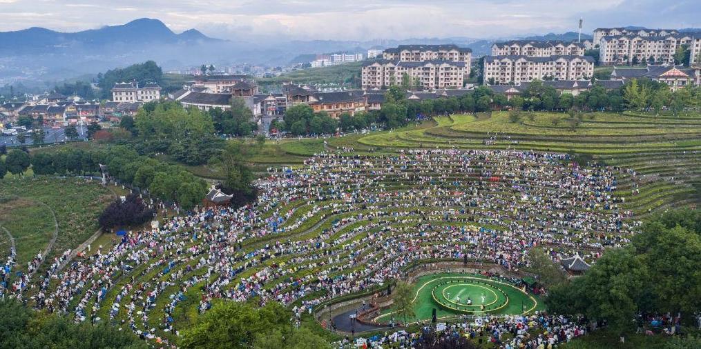  “大地指纹”奏响夏夜文旅乐章