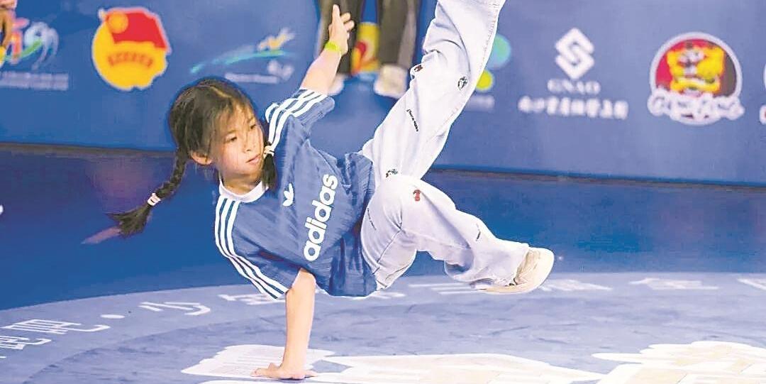  湾区少年 舞力全开 千余名青少年齐聚南沙拼街舞