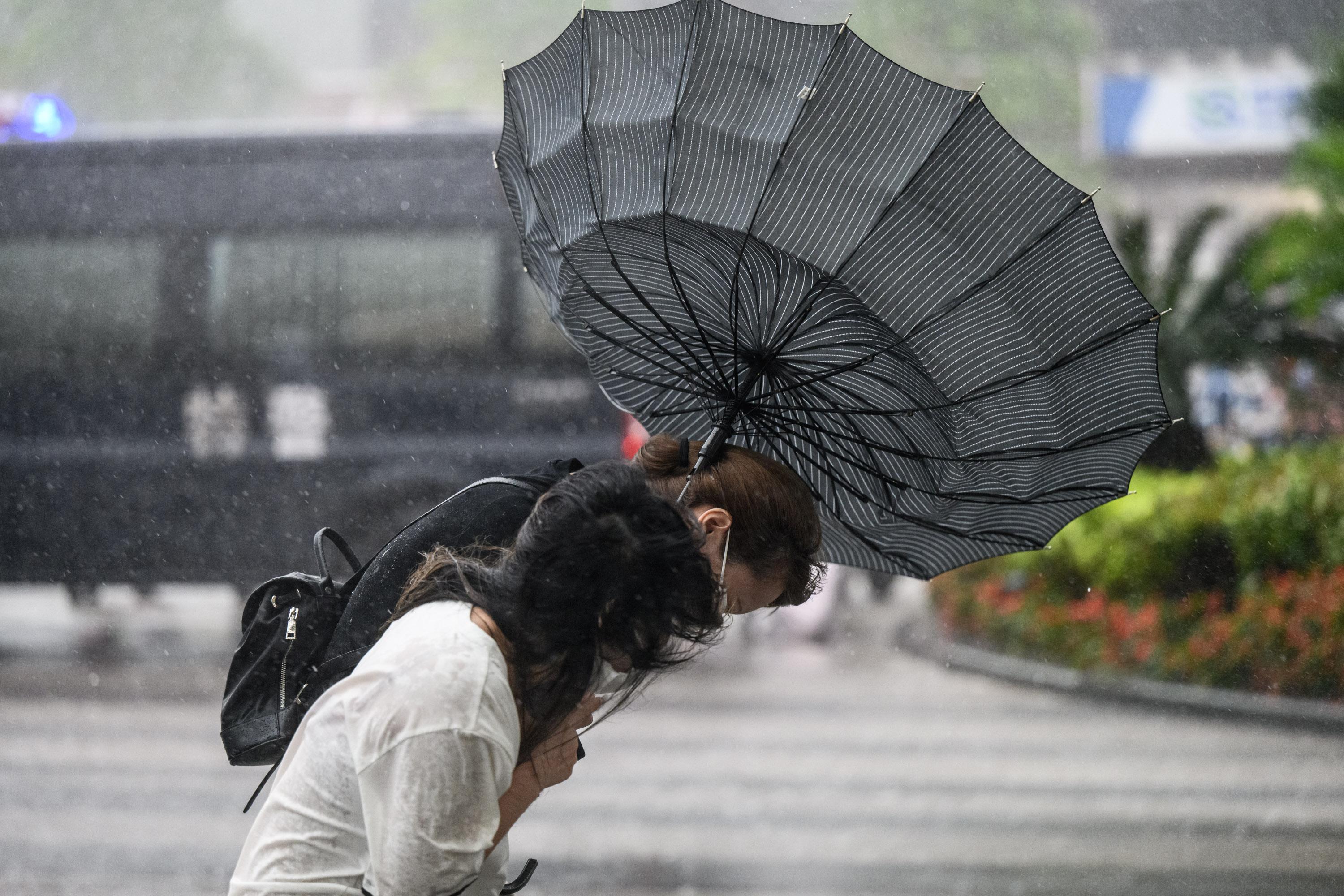 早高峰防雷雨！广州多区发布雷雨大风预警信号